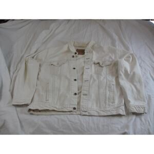VTG Levi's Trucker white denim jacket, size XLarge, made in the U.S.A. 1990s